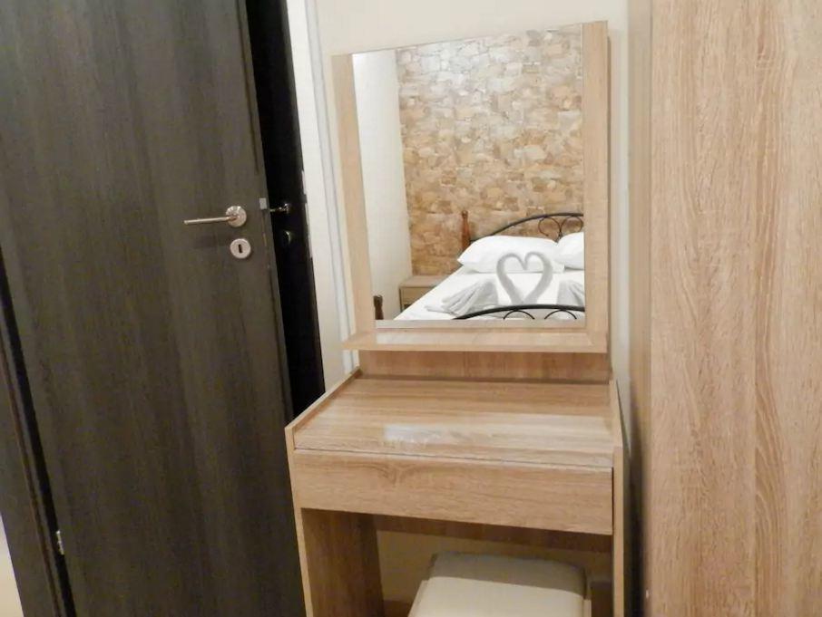 Agora Apartments Ground Floor 基萨莫斯 外观 照片
