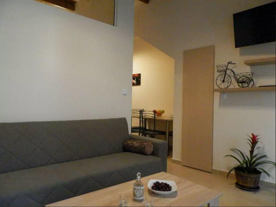 Agora Apartments Ground Floor 基萨莫斯 外观 照片